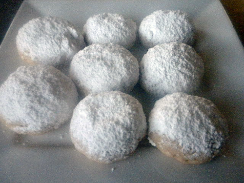 A close up of sugar cookies