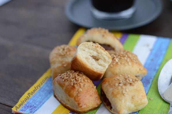 Tasty date filled cookies, this Egyptian Ara'eesh recipe can be made plain crunchy or soft. A perfect snack anytime of the day.