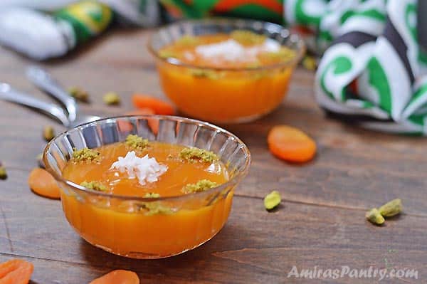 Glass cups with Apricot pudding