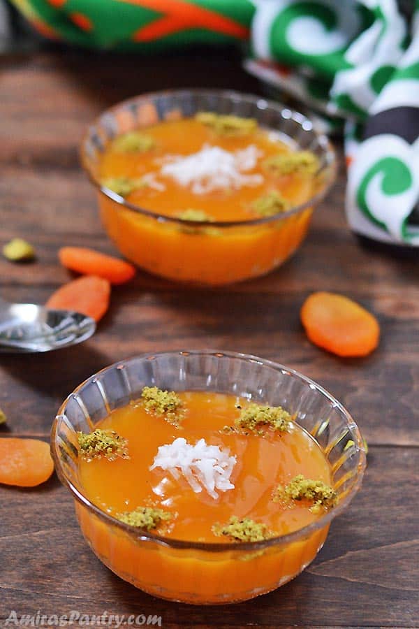 Glass cups with Apricot pudding