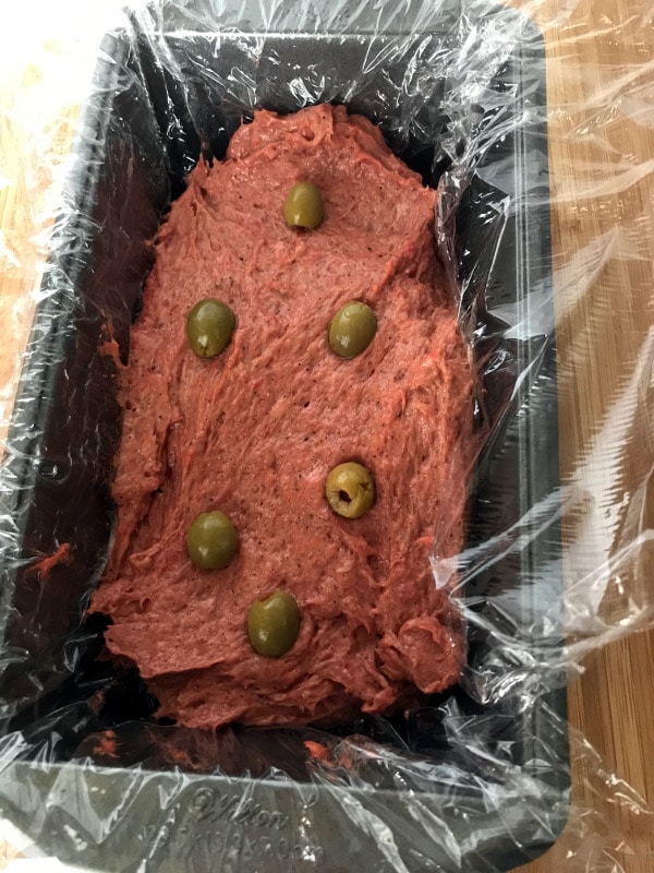 A photo showing a step making corned beef in a pan