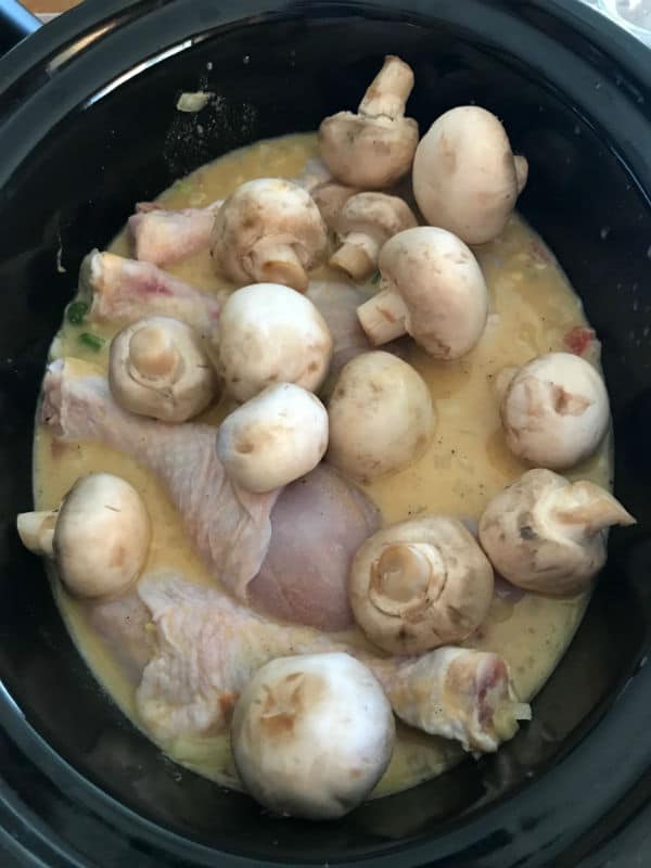 Step by step photos for making chicken tahini in a pot with mushrooms