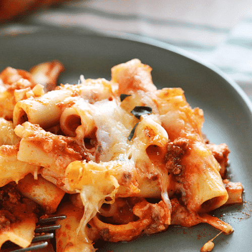 Baked Ziti with Meat (Easy Ground Beef Casserole) - Amira's Pantry