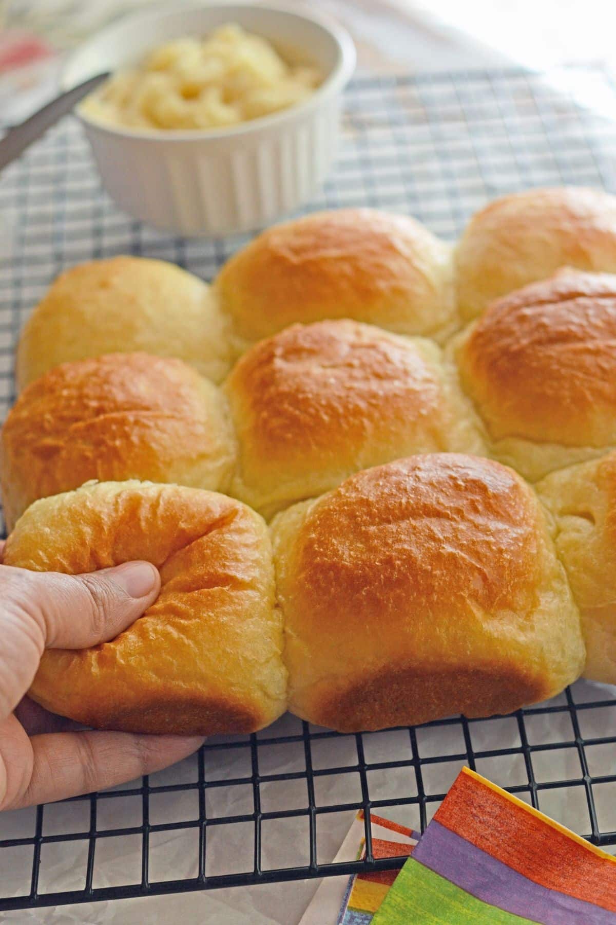 Fluffy Buttery Dinner Rolls Amira S Pantry