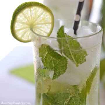 Mint Mojito Mocktail Recipe (Virgin Mojito) - Amira's Pantry