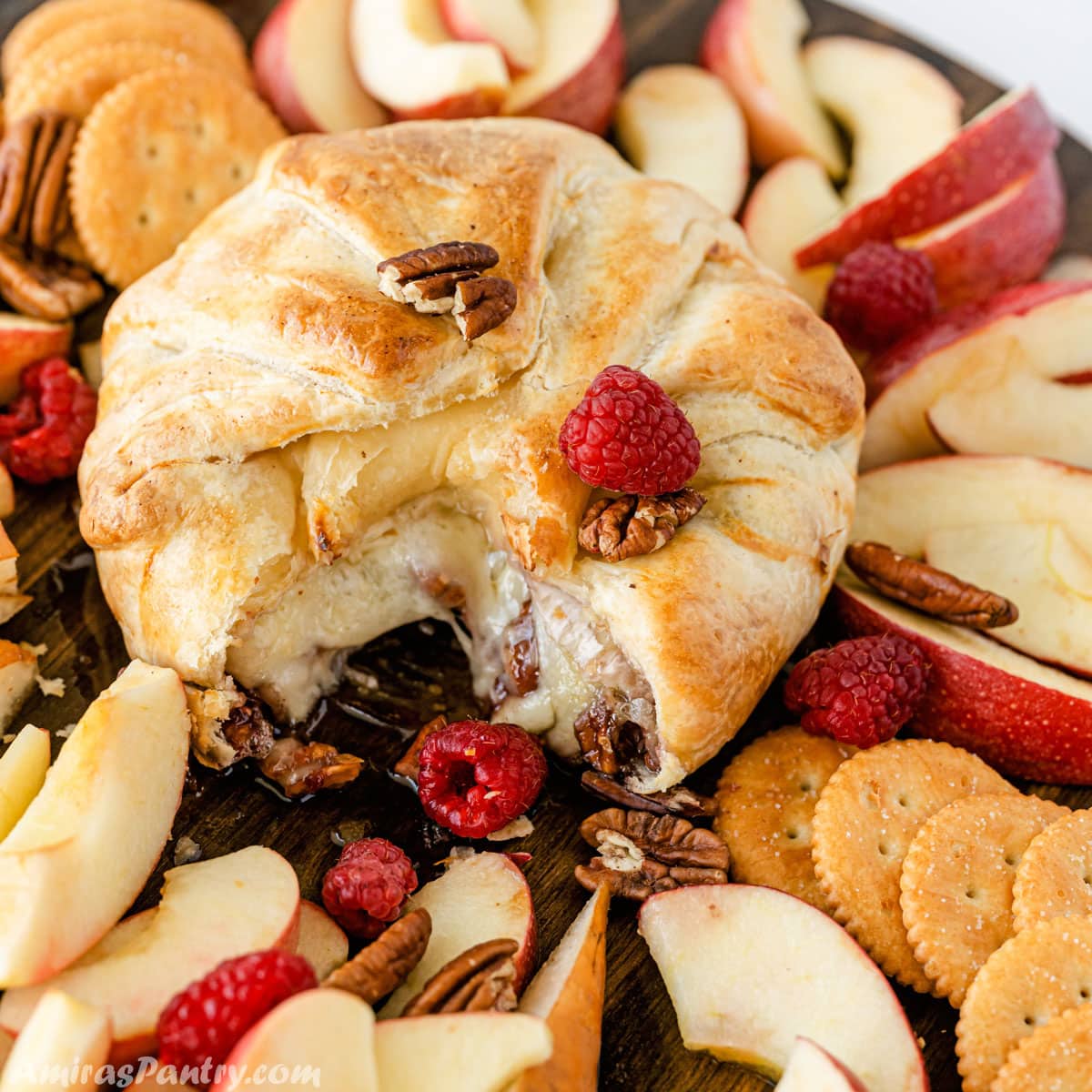 Easy Baked Brie With Pecans Recipe (With Video)