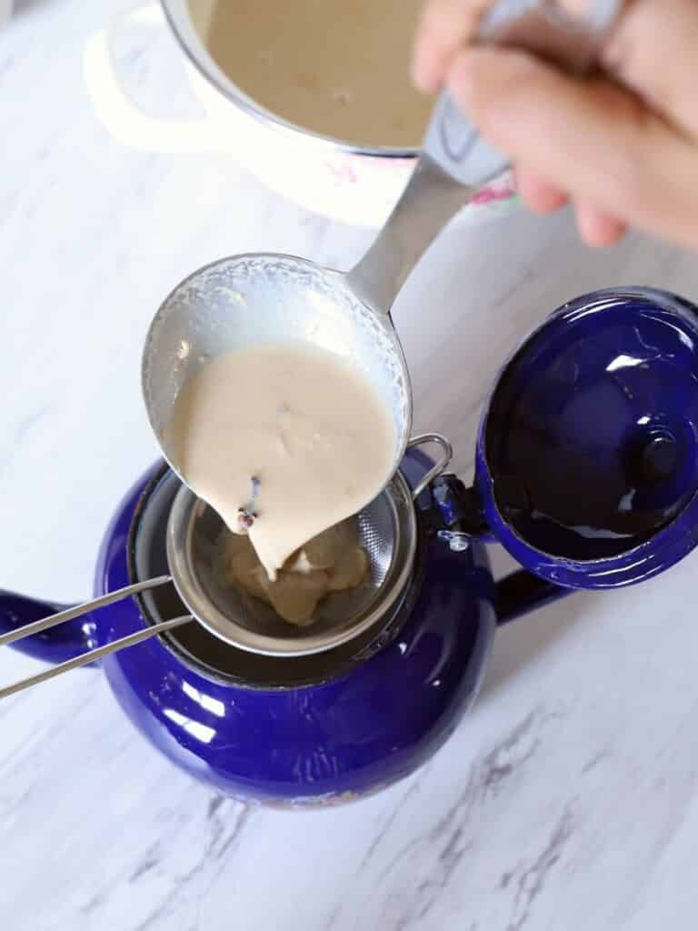 Ginger Latte (Only 5 minutes, No Ginger Syrup) - Amira's Pantry