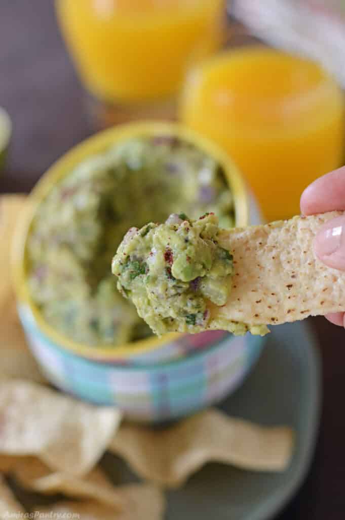 No Tomato Guacamole ( Healthy & Keto) Amira's Pantry