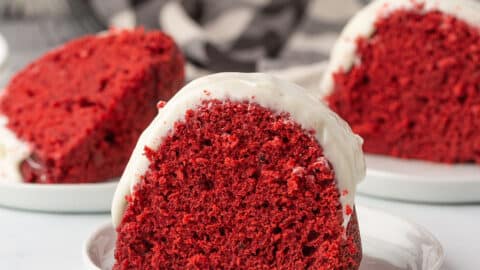 Christmas Red Velvet Bundt Cake - Amycakes Bakes