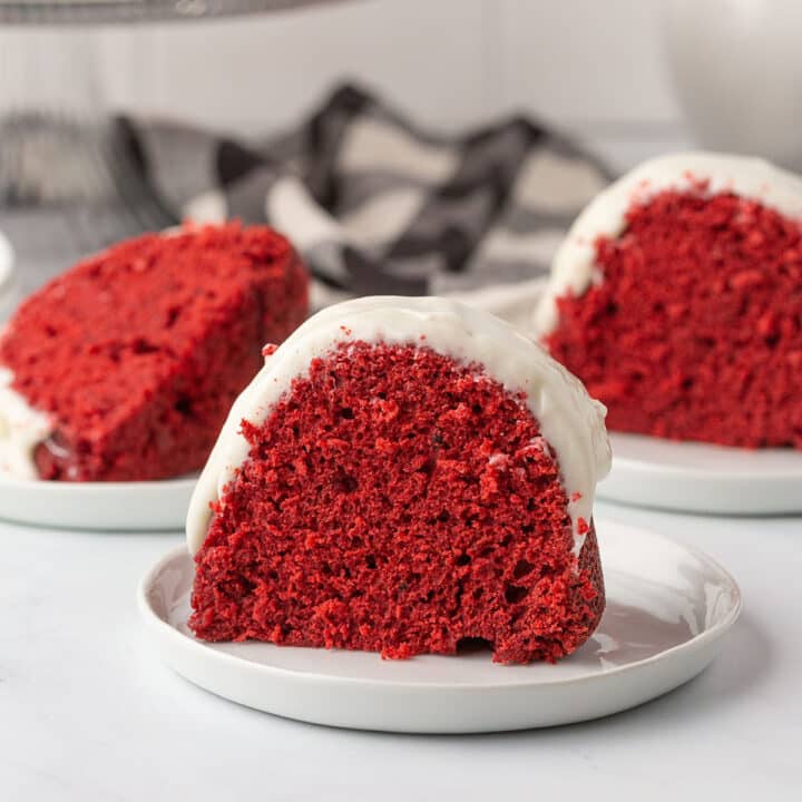 Red Velvet Bundt Cake (With Cream Cheese Frosting) - Amira's Pantry