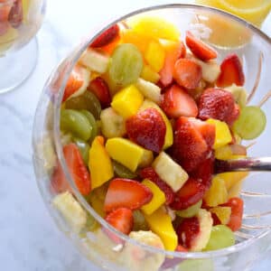 round glass fruit salad food prep