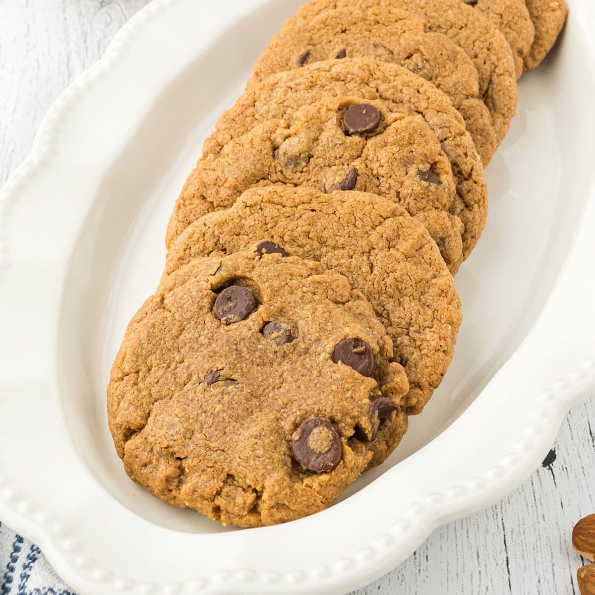 Easy Almond Butter Cookies (3-ingredients/Flourless) - Amira's Pantry