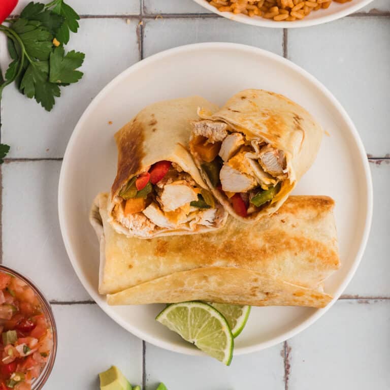 Crispy Chicken Fajita Wraps (Easy Recipe) - Amira's Pantry