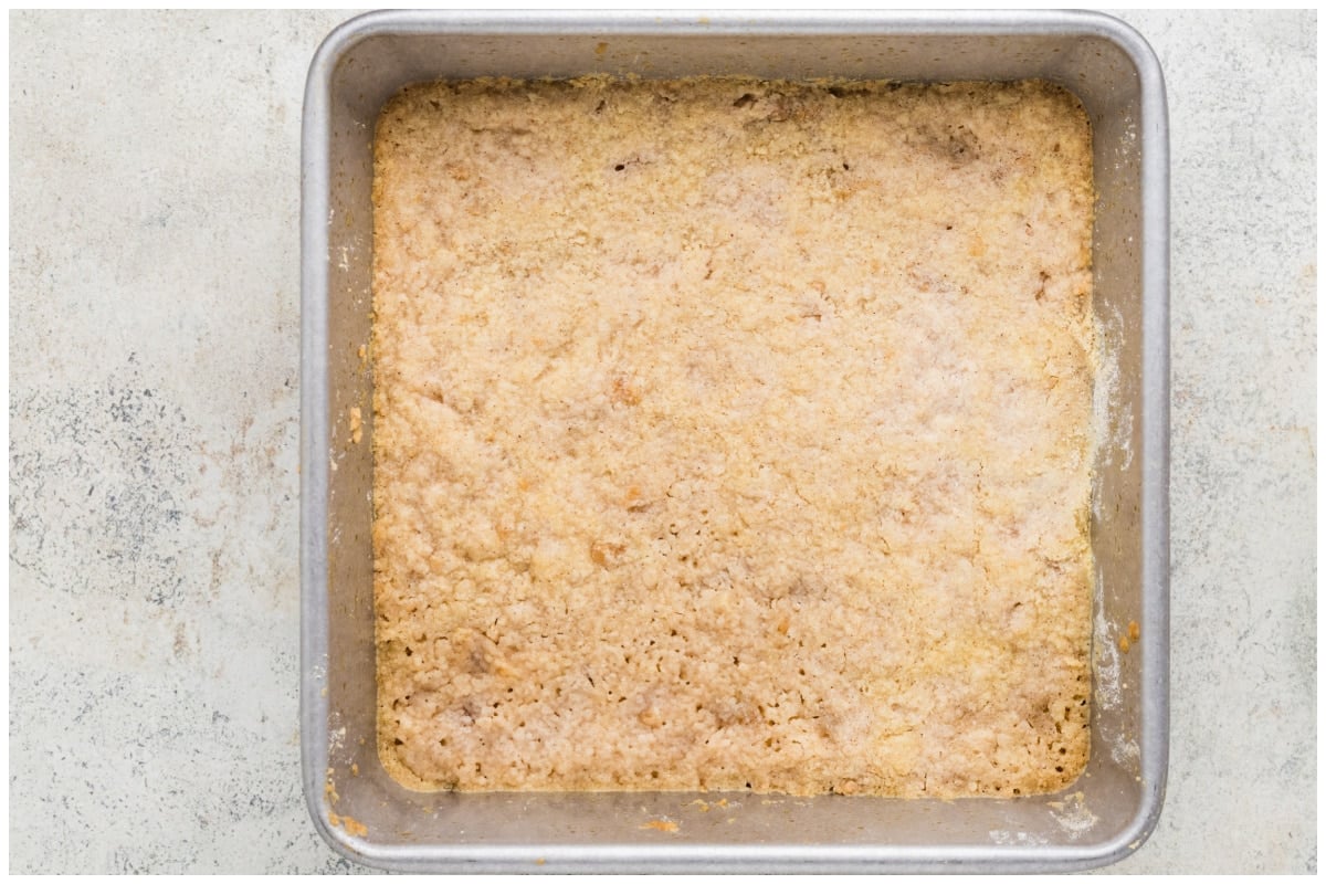 Lightly baked bars base on a light pan.